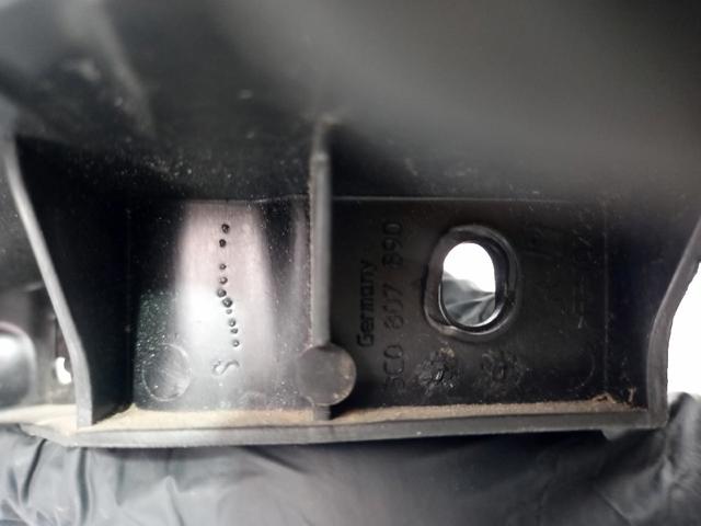 3C0807890 Soporte exterior derecho del parachoques delantero comprar Girona