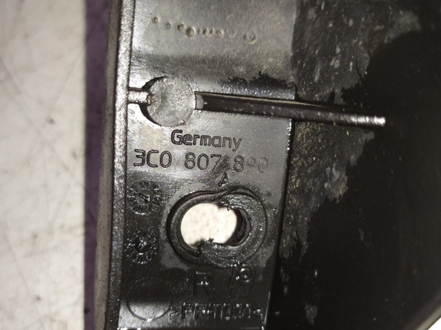 VAG 3C0807890 Soporte exterior derecho del parachoques delantero comprar Barcelona