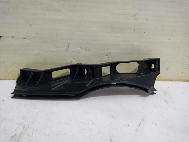 3C0807890 Soporte exterior derecho del parachoques delantero  en stock Granada
