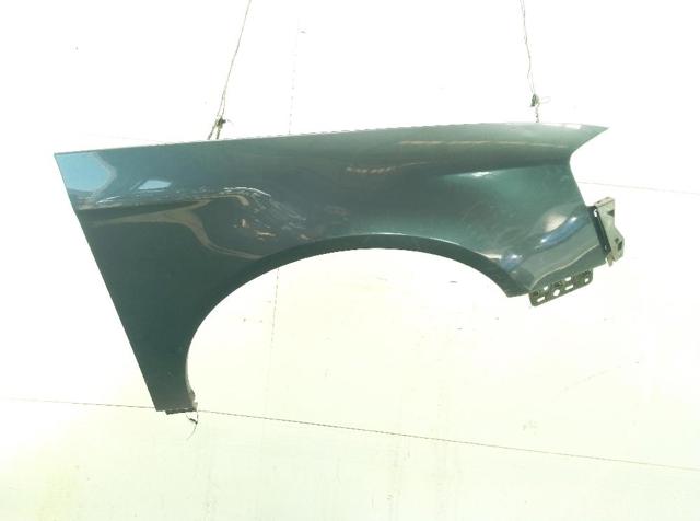 Aleta delantera derecha 3C0821022 VAG