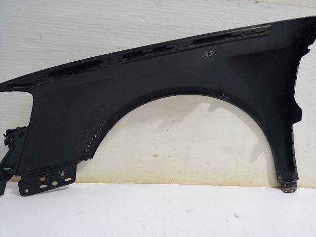 3C0821022 VAG Aleta delantera derecha  en stock Gandía