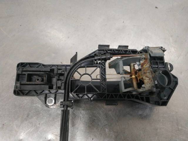3C0837886G VAG Soporte de manija exterior de puerta delantera derecha  en stock Gandía