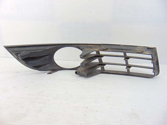 VAG 3C0853665A Tapa de rejilla de faro antiniebla delantero izquierdo  disponible España
