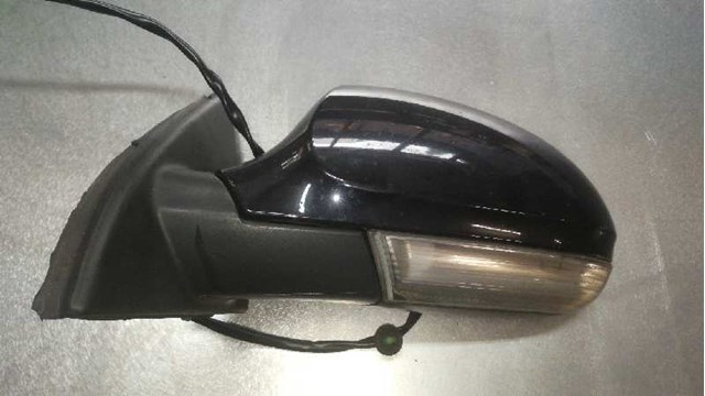 3C0857933 Sellador de espejo para puerta izquierda  en stock Granada