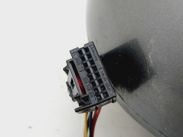 3C0857934 VAG Sellador de espejo para puerta derecha  en stock Córdoba