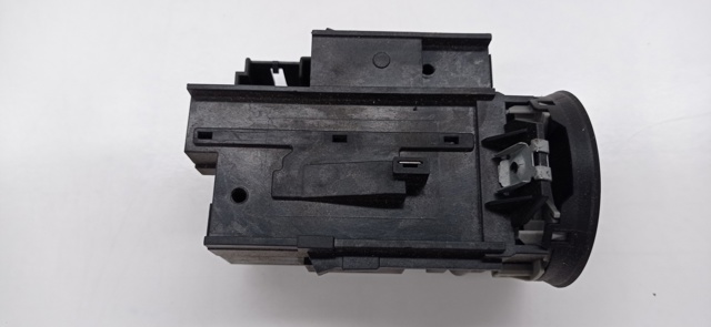 3C0905843R Interruptor de fin de carrera del cilindro de encendido  disponible Utrera
