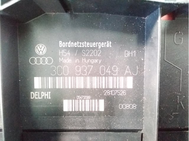 Caja reles / fusibles para volkswagen golf v berlina (1k1) highline   /   10.03 - 12.08 bxe 3C0937049AJ