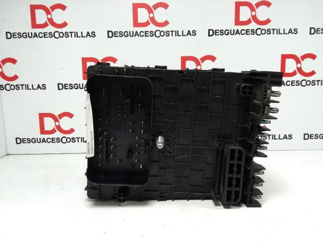 3C0937125 VAG Caja de fusibles  comprar en Oviedo