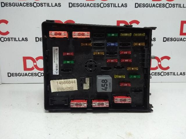 VAG 3C0937125 Caja de fusibles  en stock Salamanca