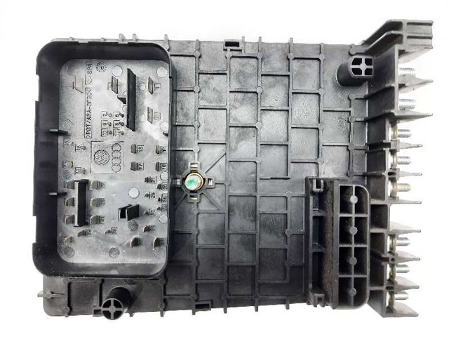 3C0937125A Caja de fusibles  en stock Sabadell