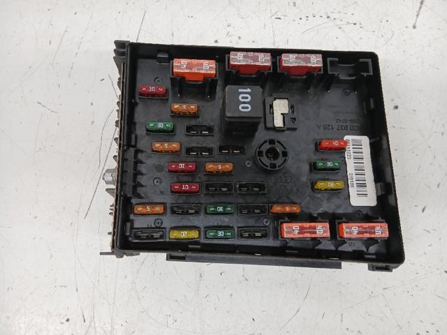3C0937125A Caja de fusibles  comprar en Zaragoza