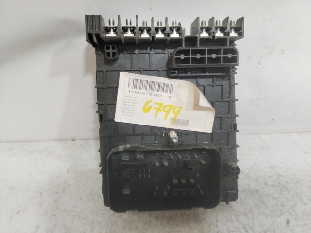 3C0937125A Caja de fusibles  disponible Utrera