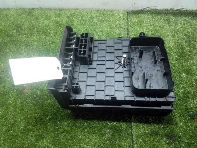 3C0937125A Caja de fusibles  disponible Burgos