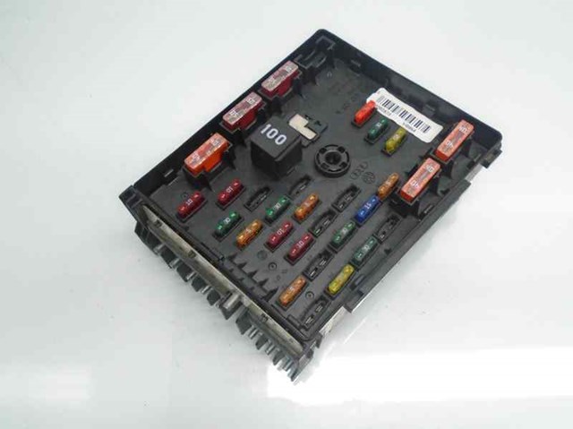 Caja reles / fusibles para volkswagen cc 2.0 tdi cfgc 3C0937125A