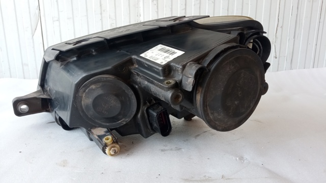 VAG 3C0941006J Faro derecho  en stock Terrassa