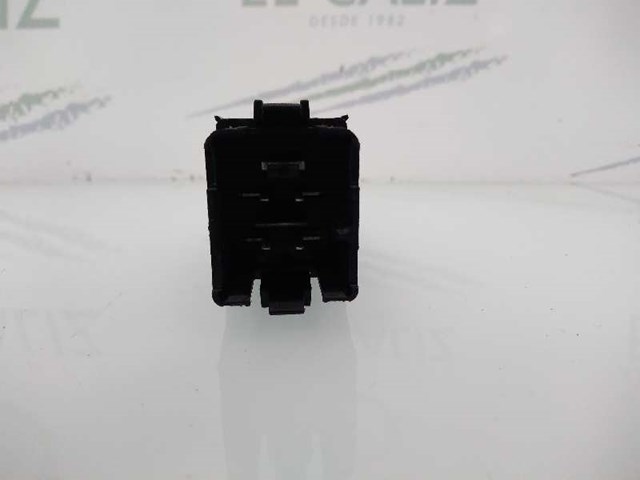 VAG 3C0953509A Boton de luz de emergencía  en stock Salamanca
