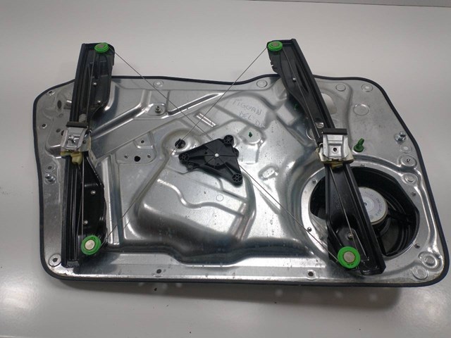 3C0959792C VAG Motor del elevalunas de la puerta delantera izquierda  disponible Alicante