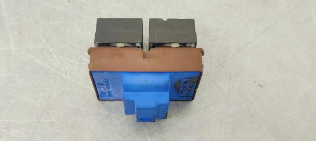 3C0959903B VAG Botón de accionamiento del cierre de la tapa del maletero (puerta trasera 3/5)  en stock Gandía