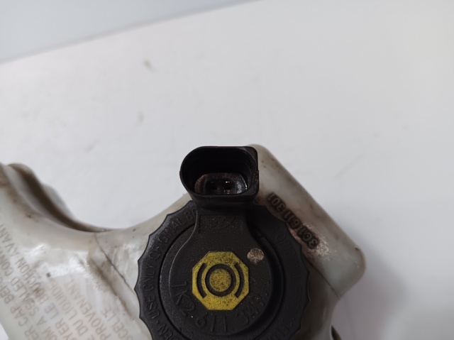 3C1611301 VAG Depósito de líquido de frenos  en stock Huelva