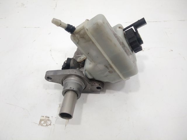 Comprar Depósito del líquido de frenos del cilindro maestro Volkswagen Passat  3C5 a bajo precio