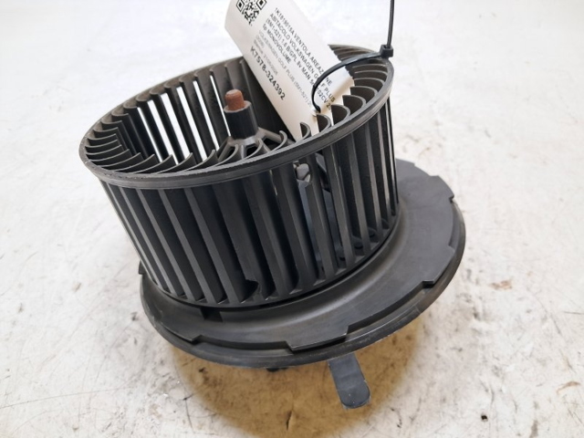VAG 3C1820015AA Motor del ventilador del calefactor  comprar en Murcia