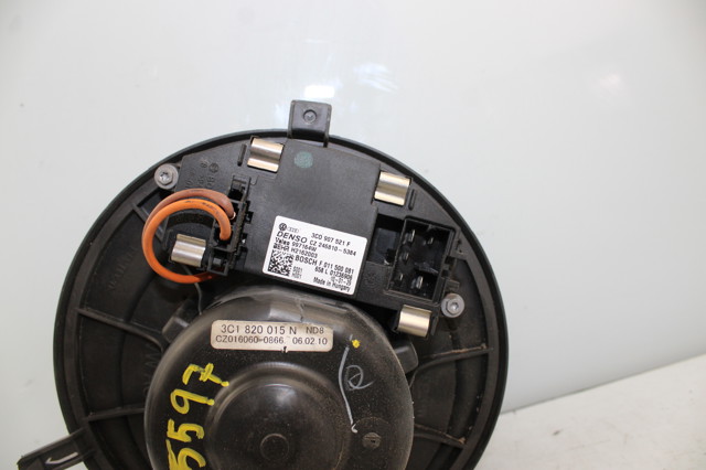 VAG 3C1820015N Motor del ventilador del calefactor  disponible Lugo