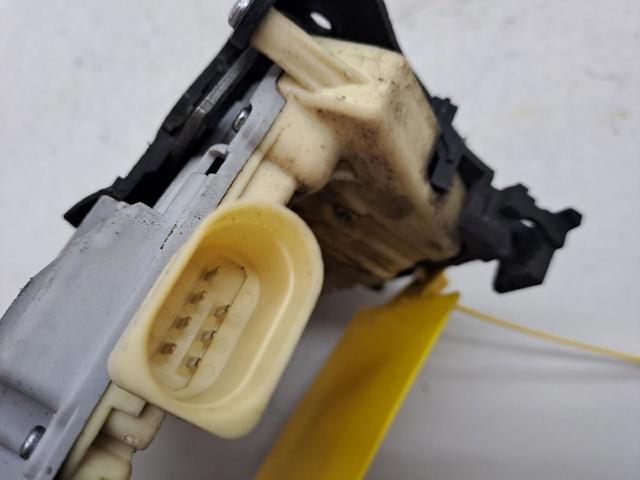 3C1837016A Cerradura de puerta delantera derecha  comprar en Zaragoza