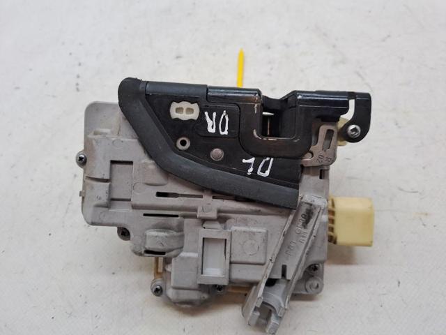 3C1837016A Cerradura de puerta delantera derecha  disponible Málaga