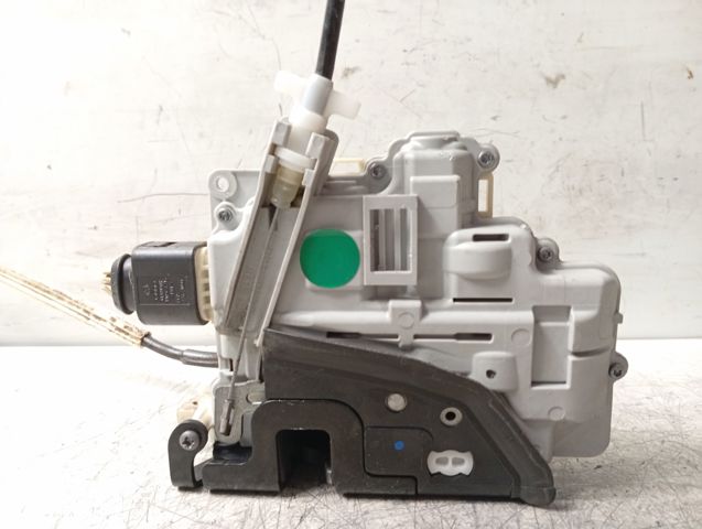 3C1837016B Cerradura de puerta delantera derecha  disponible Málaga