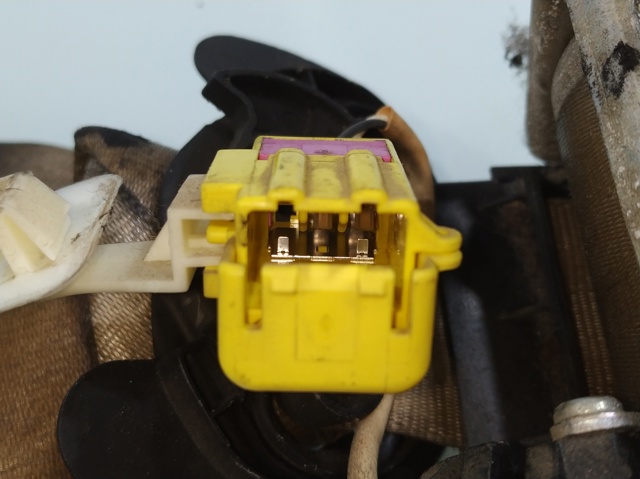 3C1857705F Cinturón de seguridad delantero izquierdo  disponible Utrera