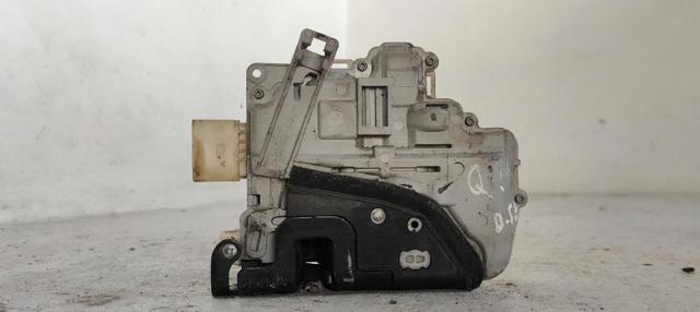 VAG 3C2837016A Cerradura de puerta delantera derecha  en stock Salamanca