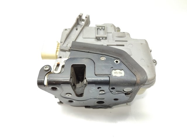 VAG 3C2837016A Cerradura de puerta delantera derecha  en stock Salamanca