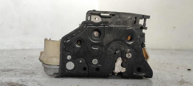 3C2837016A VAG Cerradura de puerta delantera derecha  en stock Córdoba