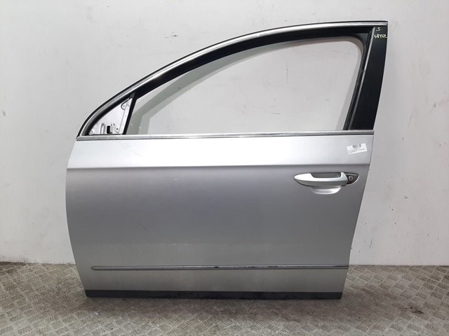 VAG 3C4831055J Puerta delantera izquierda  en stock Valencia