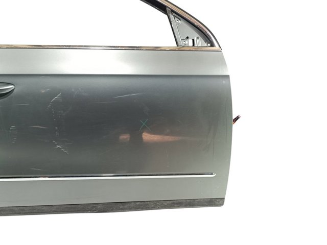 VAG 3C4831056J Puerta delantera derecha  comprar en Murcia
