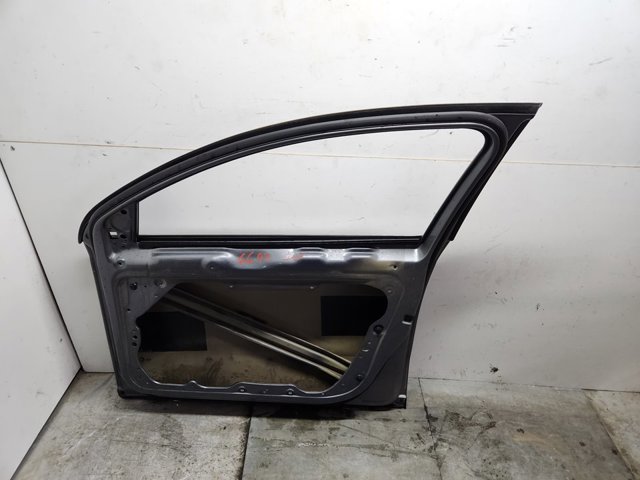 VAG 3C4831056J Puerta delantera derecha comprar Pamplona