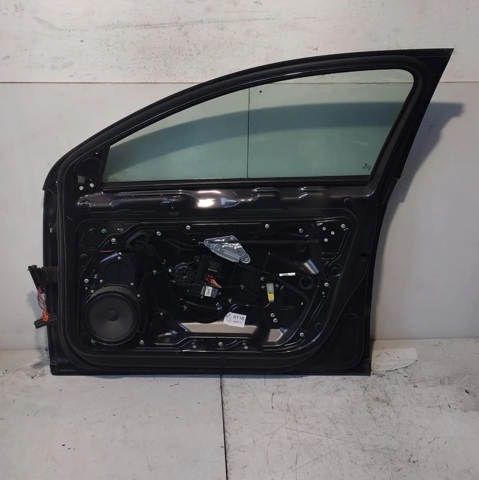 3C4831056J VAG Puerta delantera derecha  disponible Alicante