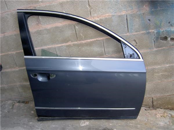 3C4831056J VAG Puerta delantera derecha  comprar en Oviedo