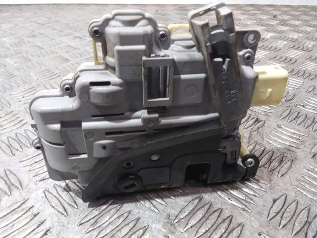 3C4839015A VAG Cerradura de puerta trasera izquierda  disponible Alicante