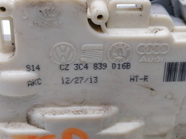 VAG 3C4839016B Cerradura de la puerta trasera derecha  en stock Terrassa