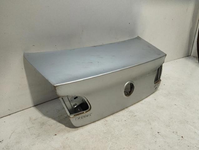 VAG 3C5827025H Tapa maletero comprar Tarragona