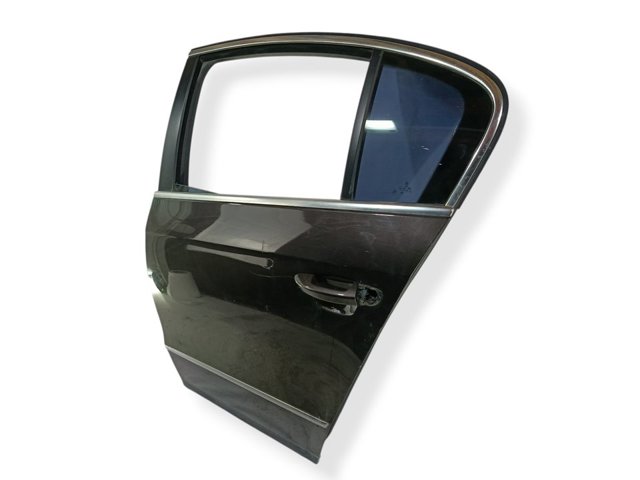 VAG 3C5833055H Puerta trasera izquierda  en stock Salamanca