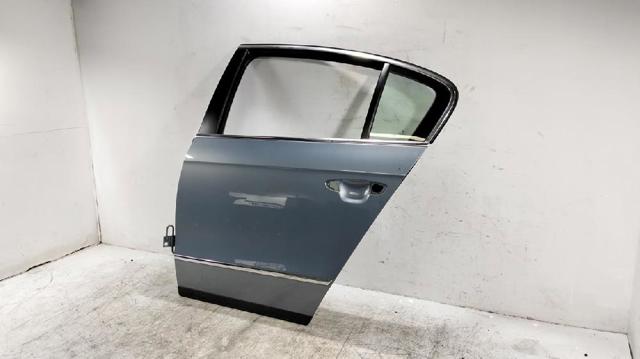 VAG 3C5833055H Puerta trasera izquierda  en stock Valencia