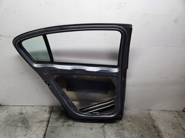 3C5833055H Puerta trasera izquierda  comprar en Reus