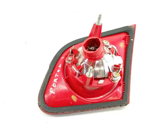 VAG 3C5945093E Piloto trasero interior izquierdo  en stock Salamanca