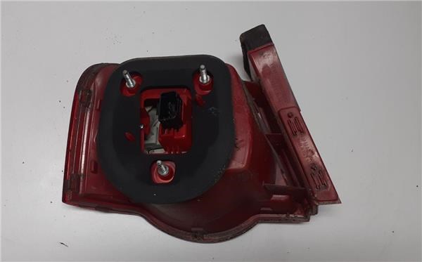 VAG 3C5945096C Piloto trasero exterior derecho  en stock Salamanca