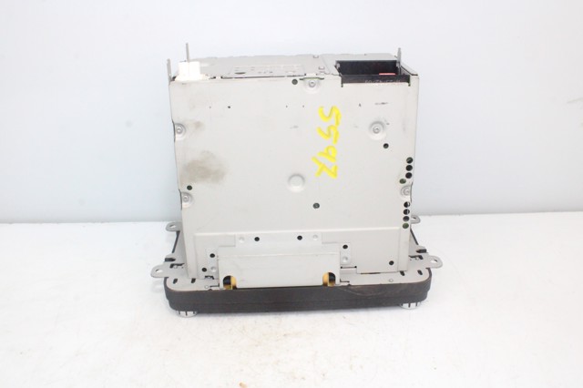 3C8035195 VAG Radio AM/FM  comprar en Oviedo