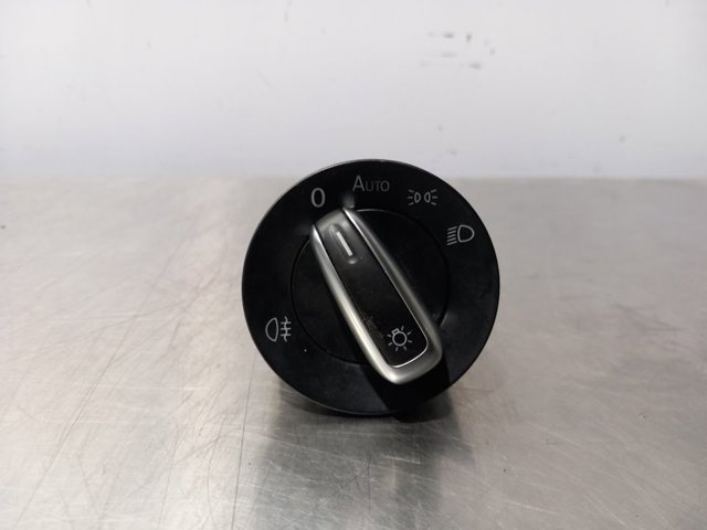 3C8941431 VAG Interruptor de luces en el tablero comprar Alcalá