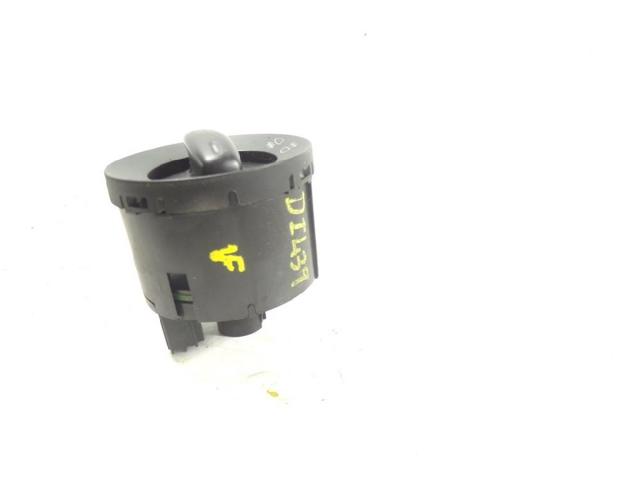3C8941431AXSH Interruptor de luces en el tablero  disponible Burgos