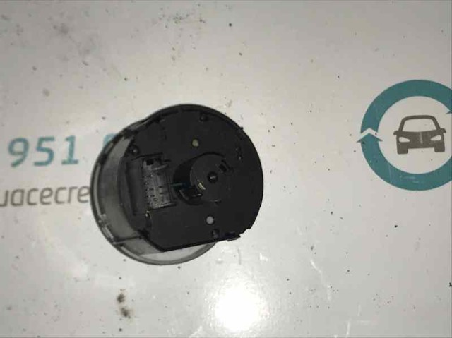 3C8941431B VAG Interruptor de luces en el tablero  disponible Alicante